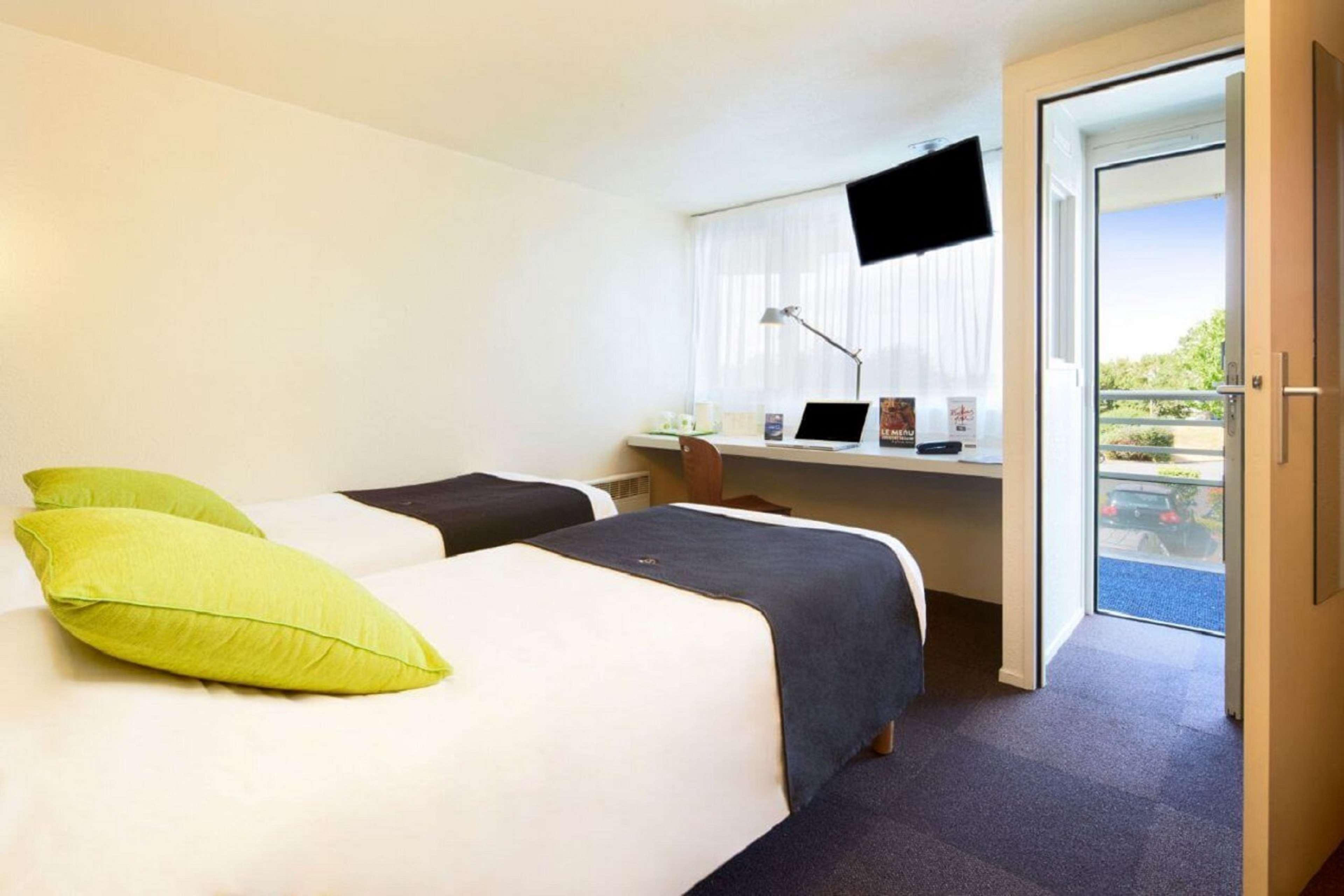 Campanile Lille - Seclin Hotel Exterior photo